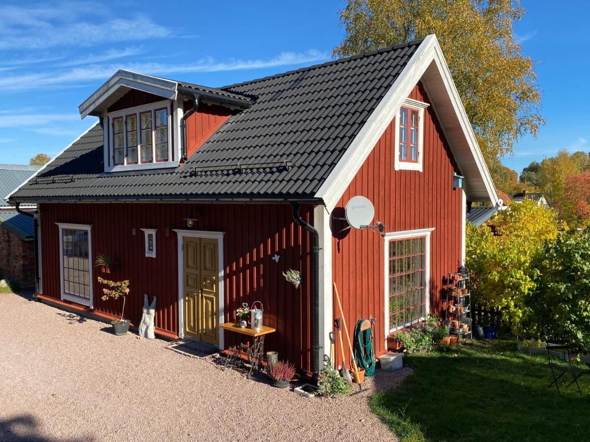 Roeda Huset Villa Hallstahammar Exterior photo